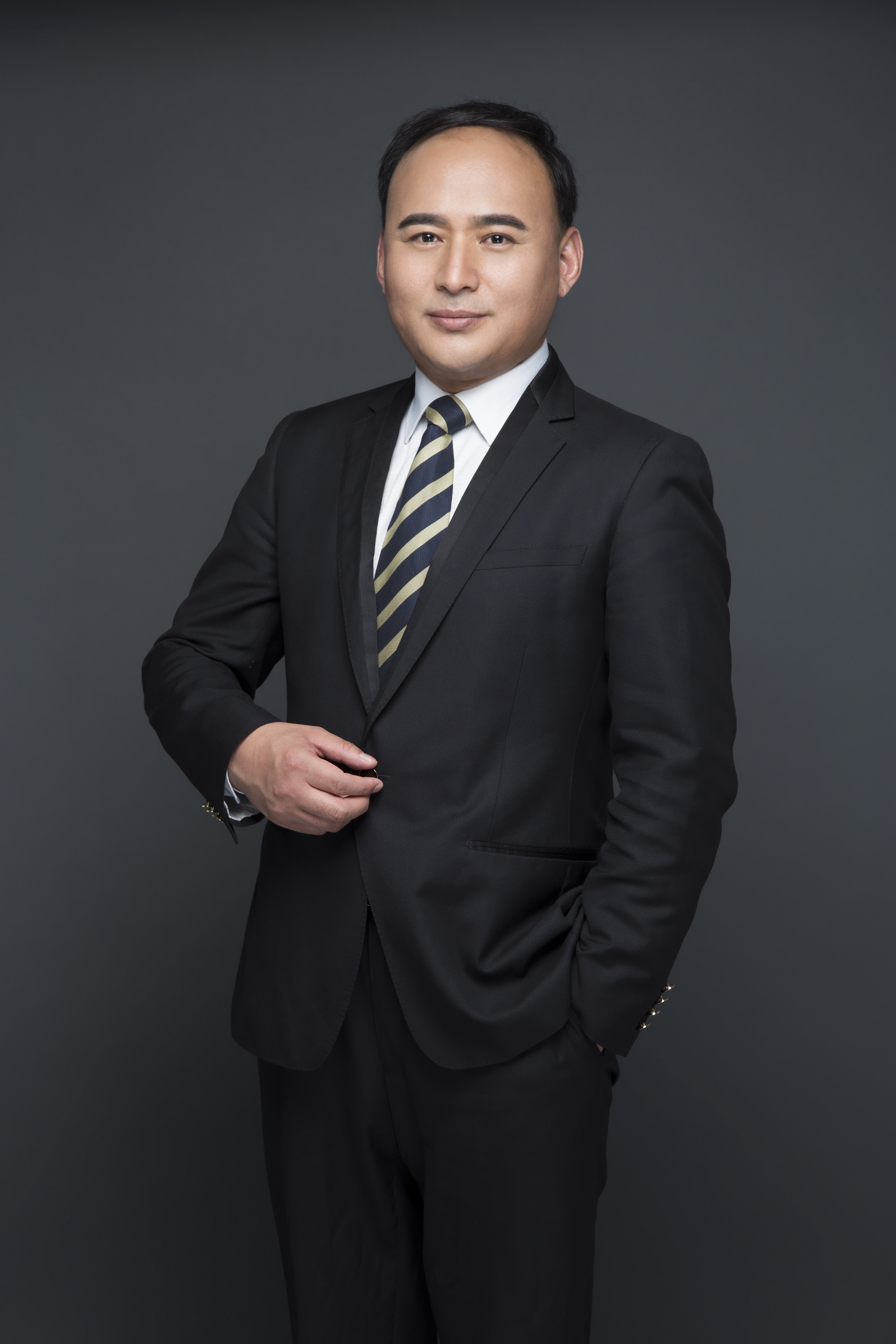 雷晓琼 创始人 & 执行董事